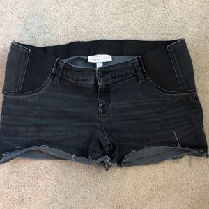 Isabel maternity black/gray cutoff shorts
